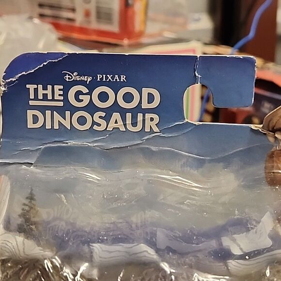 Disney The Good Dinosaur SAM the Triceratops Action Figure Toy by TOMY New - Picture 3 of 5